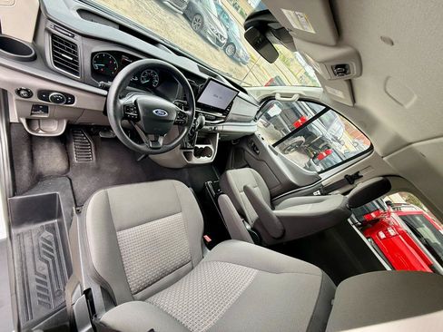 Used 2024 Ford Transit 350 XLT RWD image 13