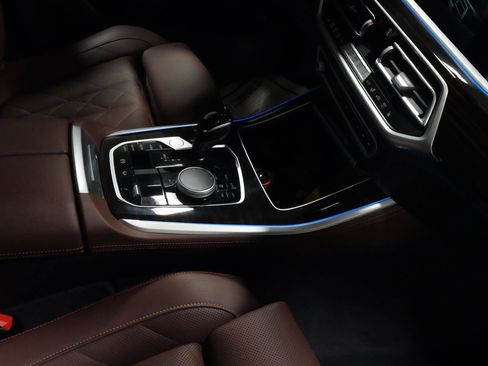 Used 2023 BMW X5 xDrive45e w/ Climate Comfort Package image 5