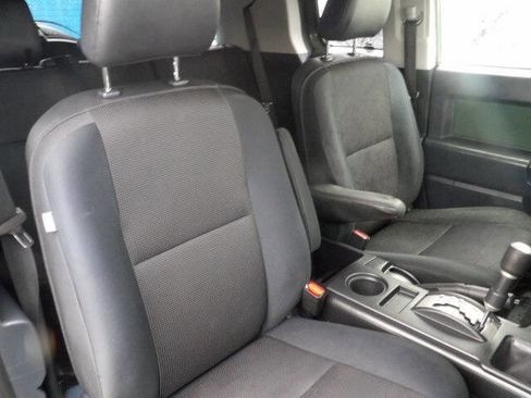 Used 2014 Toyota FJ Cruiser 4WD image 23