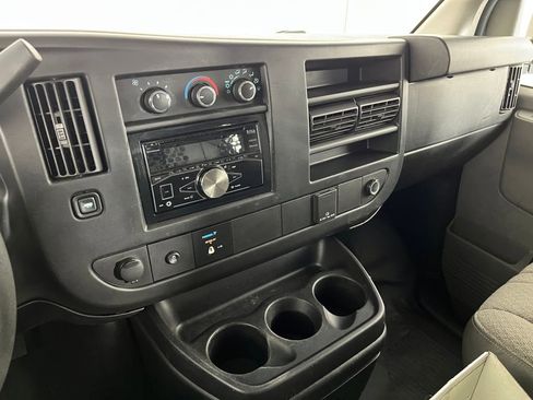 Used 2017 Chevrolet Express 2500 image 16