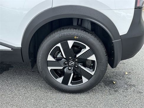 New 2026 Nissan Kicks SV w/ Illumination Package image 14