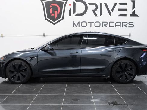Used 2025 Tesla Model 3 Long Range RWD image 9
