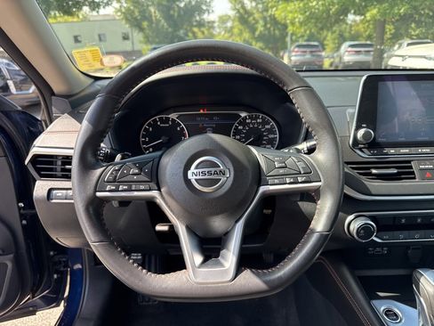 Used 2022 Nissan Altima 2.5 SR image 24