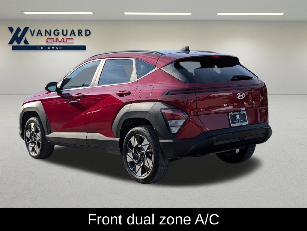 Used 2025 Hyundai Kona SEL AWD/4WD image 4