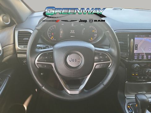 Used 2019 Jeep Grand Cherokee Laredo w/ Laredo X Package image 26