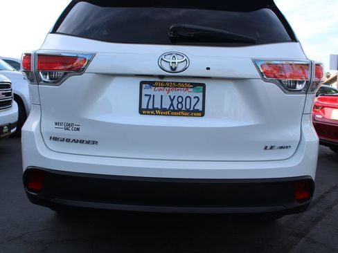 Used 2015 Toyota Highlander Plus AWD/4WD image 14