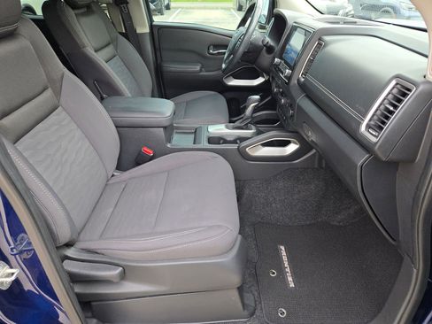 Used 2023 Nissan Frontier SV w/ SV Convenience Package RWD image 27