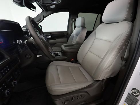 Used 2023 Chevrolet Tahoe Z71 w/ Z71 Off-Road Package image 21