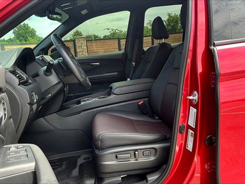Used 2025 Honda Ridgeline Black Edition image 27