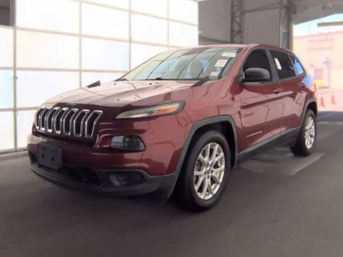 Used 2015 Jeep Cherokee Sport FWD image 1
