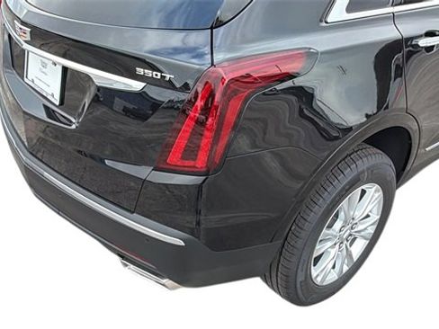 New 2026 Cadillac XT5 Luxury image 11