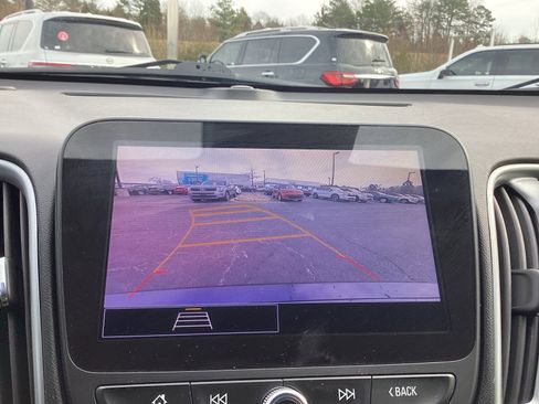 Used 2023 Chevrolet Malibu LT image 14