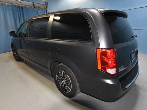 Used 2017 Dodge Grand Caravan GT FWD image 25