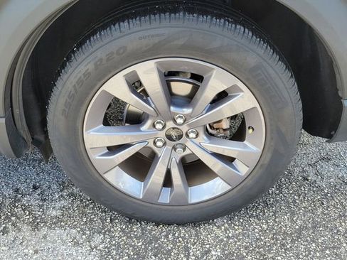 Used 2023 Ford Explorer XLT w/ Equipment Group 202A image 6