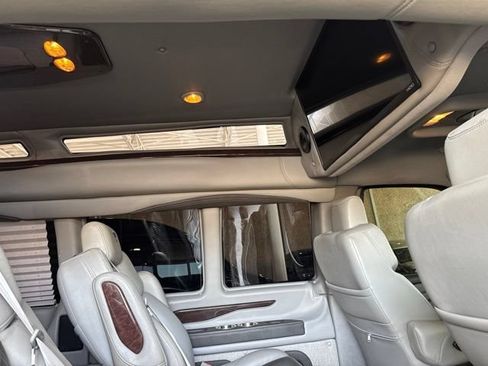 Used 2022 Chevrolet Express 2500 Extended w/ Enhanced Convenience Package RWD image 14