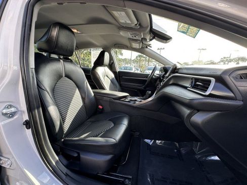 Used 2023 Toyota Camry SE image 23