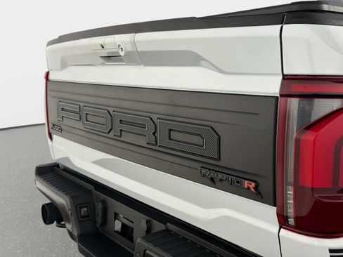 Used 2025 Ford F150 Raptor w/ Equipment Group 803A Raptor R AWD/4WD image 16