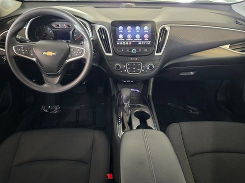 Used 2024 Chevrolet Malibu LT FWD image 17