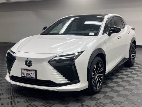 Certified 2023 Lexus RZ 450e Premium w/ Accessory Package (Z1) AWD/4WD image 2