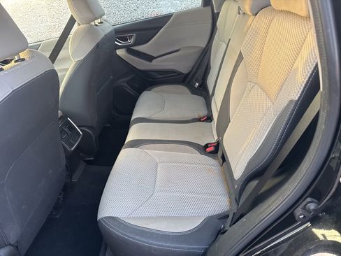 Used 2021 Subaru Forester Premium image 10