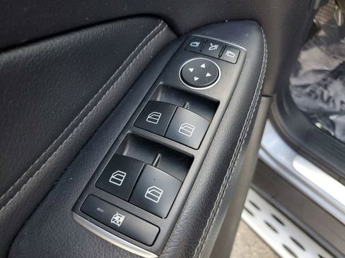 Used 2018 Mercedes-Benz GLE 350 image 26