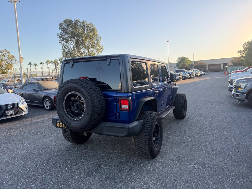 Used 2018 Jeep Wrangler Unlimited Sport S AWD/4WD image 3
