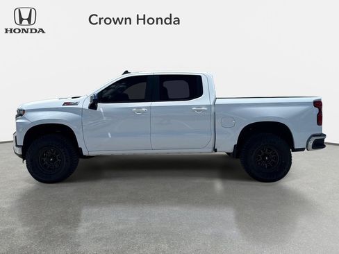 Used 2022 Chevrolet Silverado 1500 LT AWD/4WD image 2