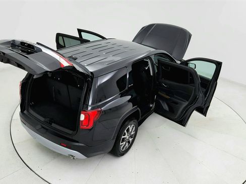 Used 2020 GMC Acadia SLE FWD image 23