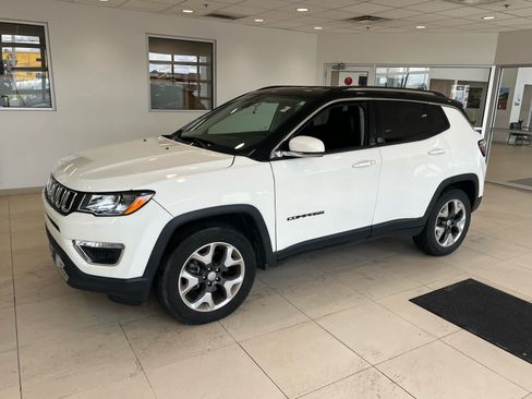 Used 2020 Jeep Compass Limited AWD/4WD image 3