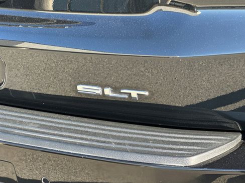 Used 2021 GMC Yukon XL SLT w/ Rear Media and Nav Package image 26