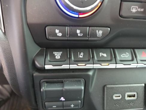 Used 2022 Chevrolet Silverado 3500 LTZ w/ LTZ Plus Package AWD/4WD image 22