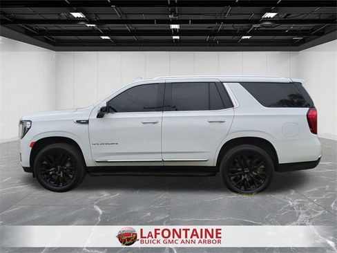 Used 2021 GMC Yukon SLT w/ SLT Premium Package image 5