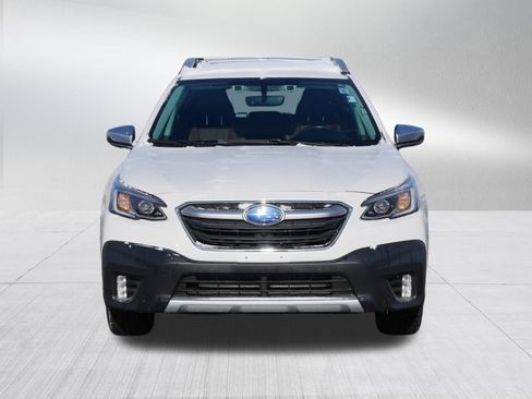 Used 2022 Subaru Outback Touring image 2