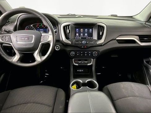 Used 2023 GMC Terrain SLE image 7
