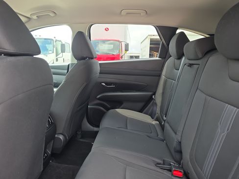 Used 2026 Hyundai Tucson SEL FWD image 13