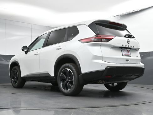 New 2026 Nissan Rogue SV image 29