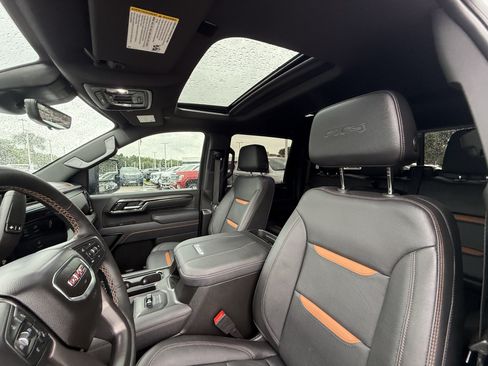 Used 2025 GMC Sierra 2500 AT4 w/ AT4 Premium Plus Package AWD/4WD image 26