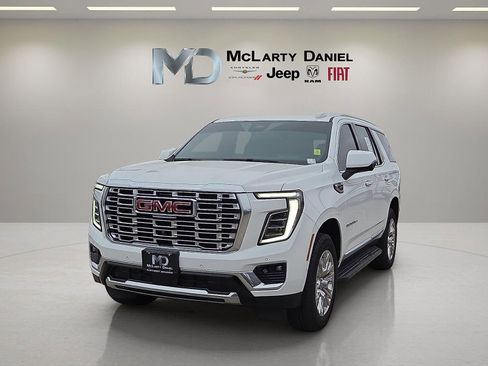 Used 2025 GMC Yukon Denali AWD/4WD image 2