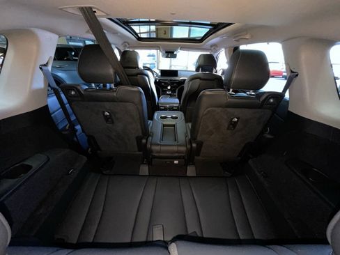 Certified 2023 Acura MDX SH-AWD w/ Technology Package image 27