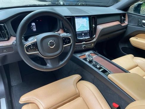 Certified 2023 Volvo XC60 B6 Ultimate w/ Climate Package AWD/4WD image 17
