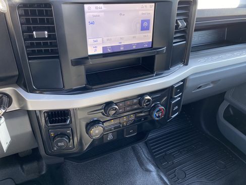 Used 2025 Ford F250 XL w/ 360-Degree Camera Package image 9
