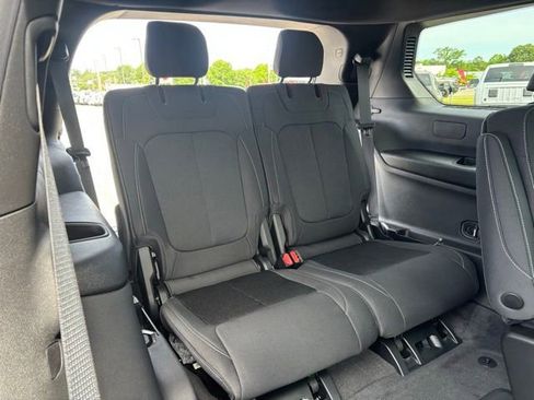 New 2026 Jeep Grand Cherokee L Laredo RWD image 9