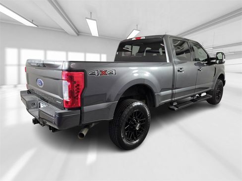 Used 2019 Ford F250 Lariat image 7