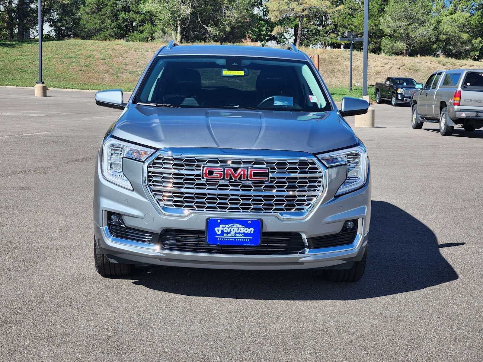 Used 2024 GMC Terrain Denali AWD/4WD image 5