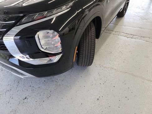Used 2023 Mitsubishi Outlander SEL image 4