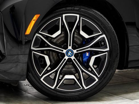 Used 2023 BMW iX M60 w/ Executive Package image 6