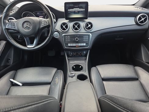 Used 2018 Mercedes-Benz CLA 250 image 9