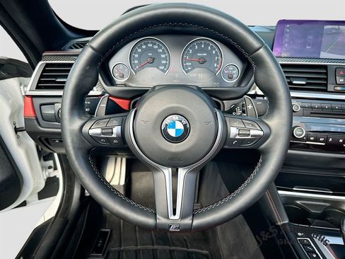 Used 2020 BMW M4 Convertible w/ Competition Package RWD image 12