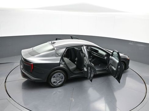 Certified 2025 Kia K4 LX image 44