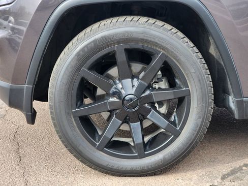 Used 2014 Jeep Grand Cherokee Limited image 10